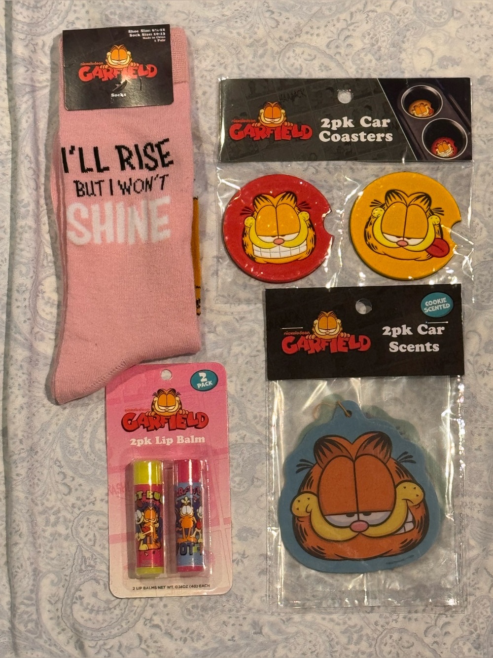 Garfield Car Accessories Set with Socks & Lip Balm